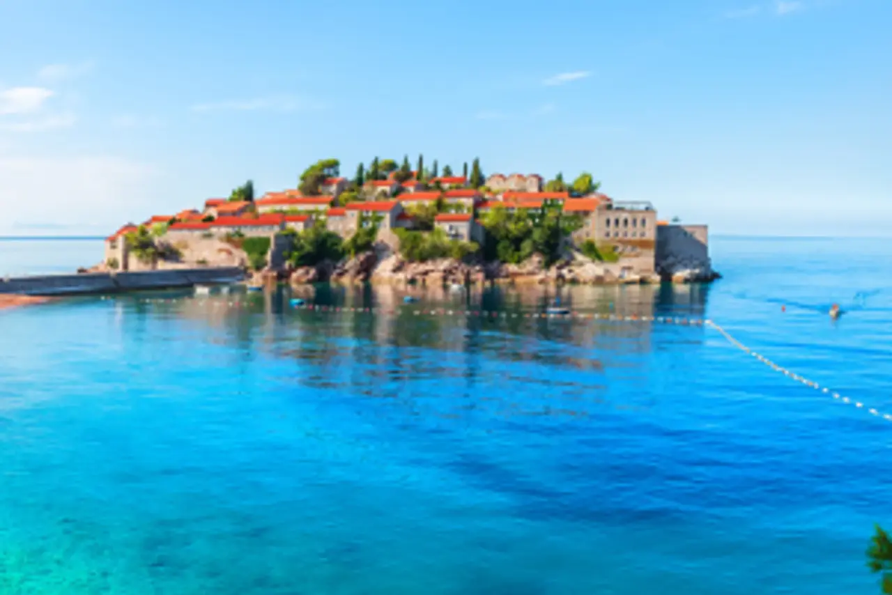 Blick über Sveti Stefan